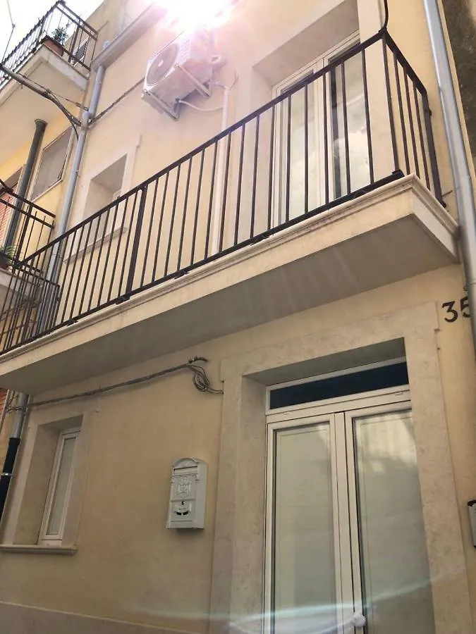 Allura - Casa Vacanza Villa Scicli